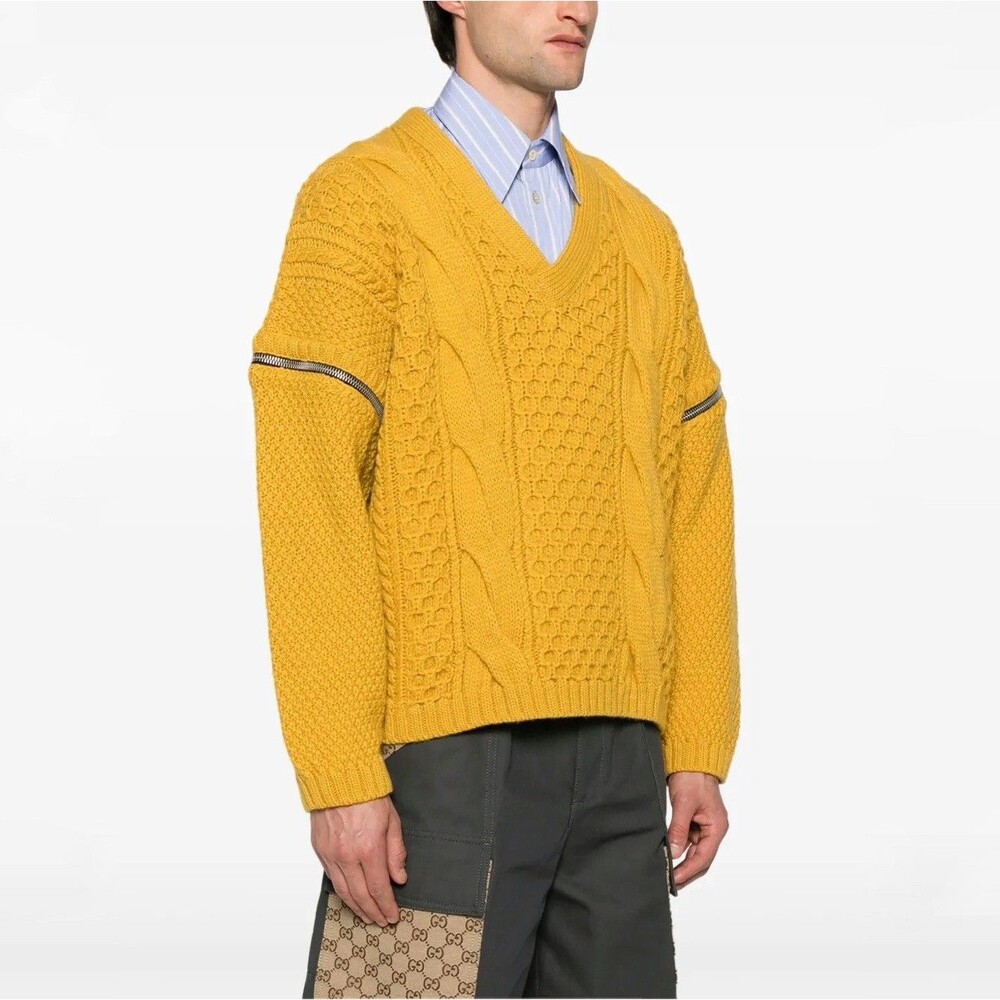GUCCI V-Neck Cable Knit Wool Sweater Detachable Sleeve in Yellow Size Medium